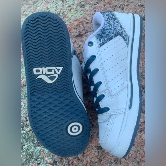 Vintage Adio Skate Shoe - Picture 9 of 15